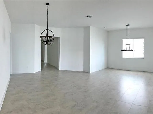 10930 Windward St — Photo 13