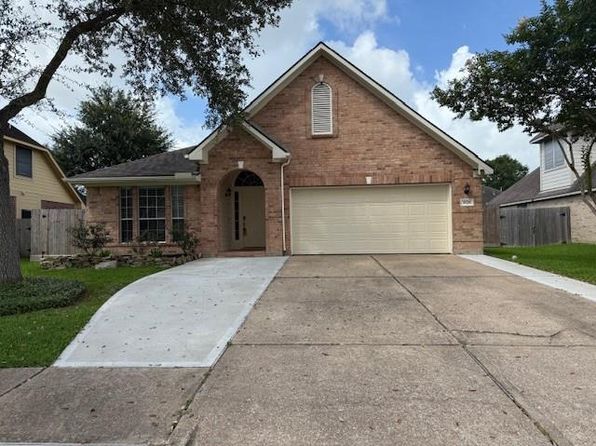 1826 Oak Lodge Dr