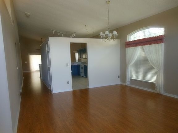 2nd image of 204 Lexingdale Dr