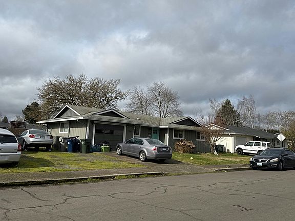 3rd image of 355 Crona St