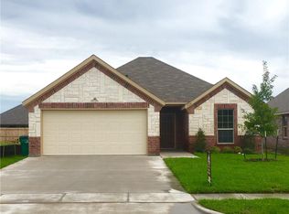 129 Cherokee St, Greenville, TX 75402