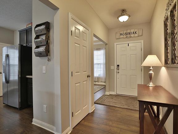 5th image of 5918 McHine Way