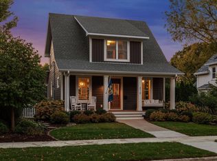 210 8th Ave N, Hopkins, MN 55343