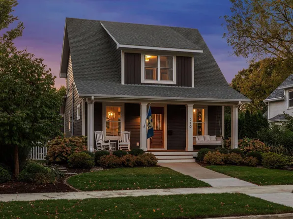 210 8th Ave N, Hopkins, MN 55343