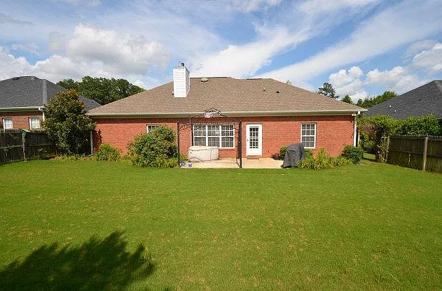 1416 Cloverbrook Cir — Photo 15