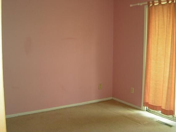 5th image of 5607 Glenway St