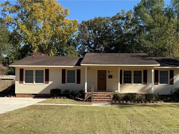 103 Spring St, Red Springs, NC 28377