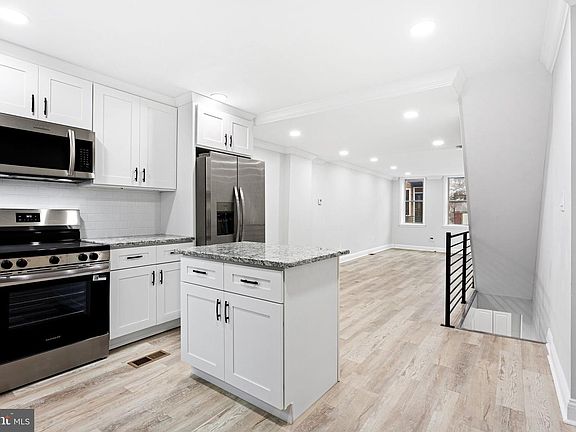 5th image of 1847 Gerritt St