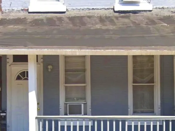 4133 Brown St, Philadelphia, PA 19104