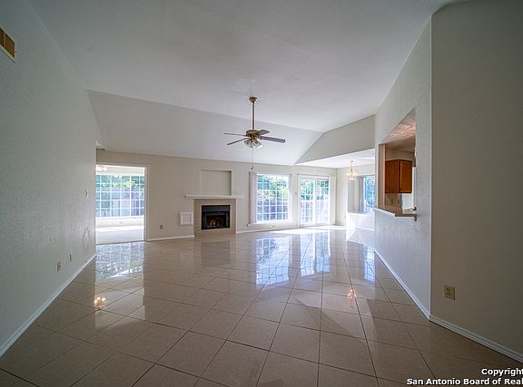 3rd image of 6627 Quail Lk