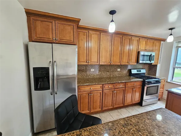 14145 Union Turnpike #1C, Kew Garden Hills, NY 11367