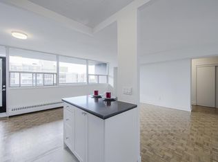 1249 N Shore Blvd E #203, Burlington, ON L7S 1C4
