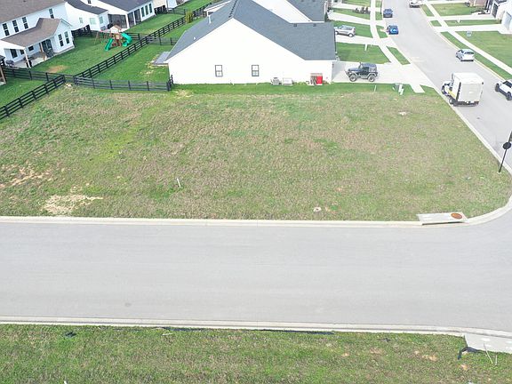 4th image of 200 Golden Burley Ave
