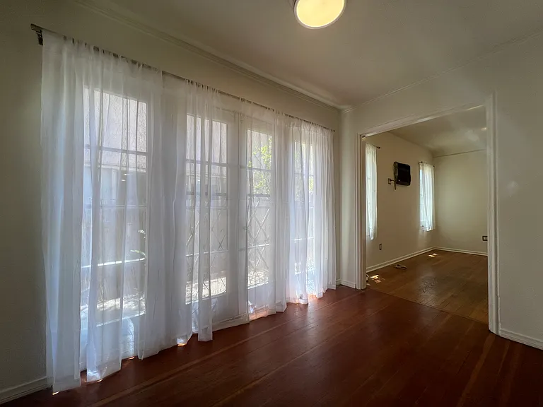 1171 Huntington Dr #D — Photo 12