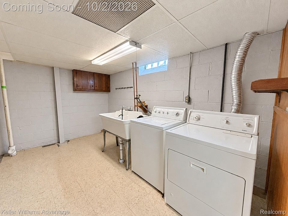 22954 Rosedale St, photo 15