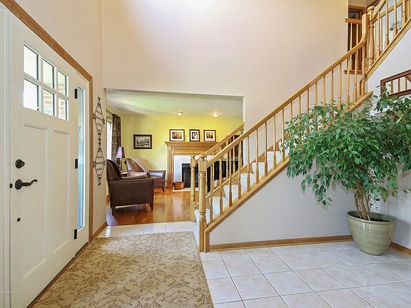 3rd image of 780 Eastwind Dr