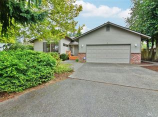 8524 202nd St SW, Edmonds, WA 98026