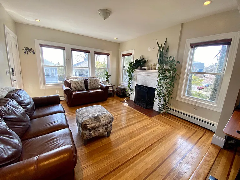 382 Morris Ave — Photo 12