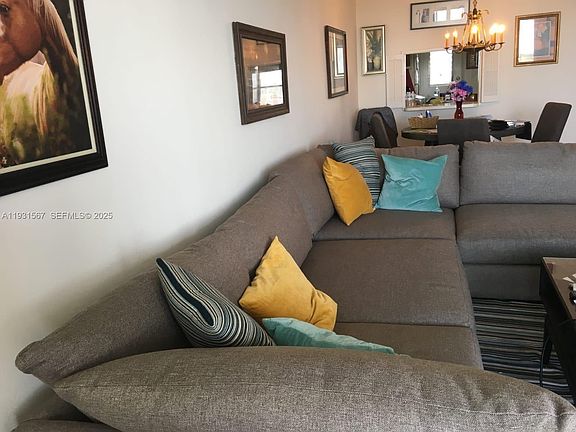 5th image of 1401 NE Miami Gardens Dr APT 787