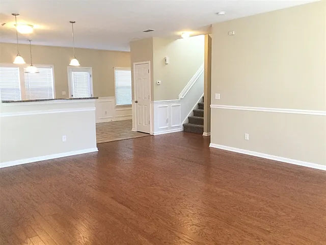 145 Collenton Ln — Photo 7