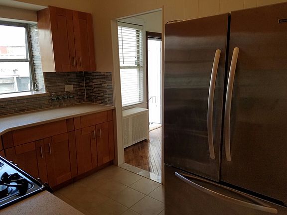 4th image of 14741 Coolidge Ave #1