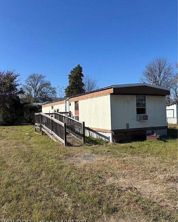 1st image of 303 Wilson Ave