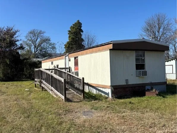 303 Wilson Ave, Poteau, OK 74953