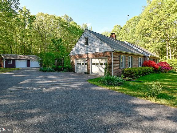 3rd image of 9624 Sutters Rd