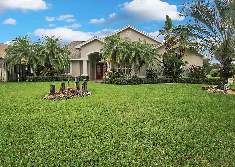 1st image of 508 Village Dr