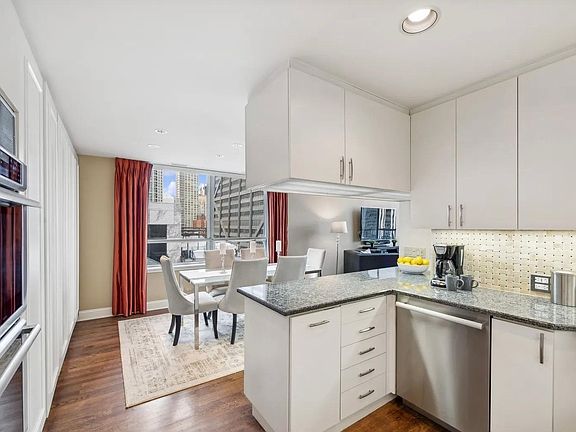 3rd image of 204 E Chestnut St #24A