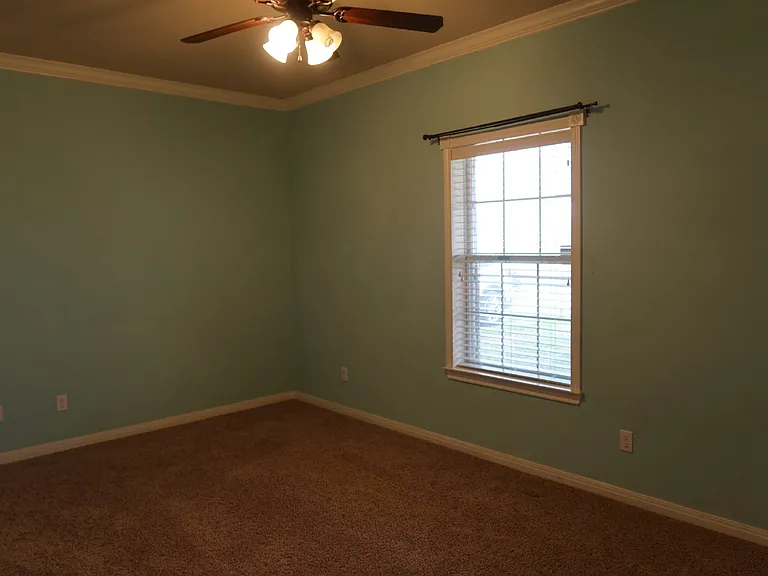 2200 Parrott Ave — Photo 9