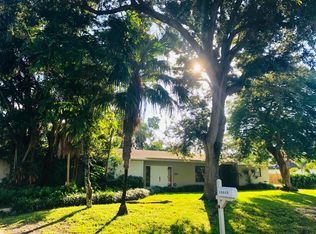 13515 SW 75th Ct, Pinecrest, FL 33156