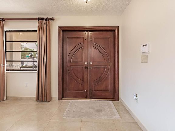 3rd image of 13401 SW 30th St