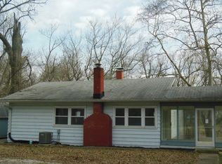 11611 River Rd, Carmel, IN 46033