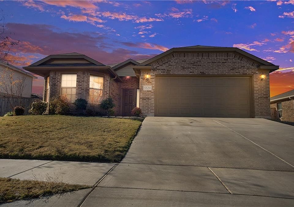 2nd image of 5529 Venera Ct