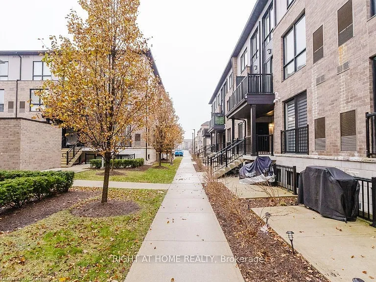 1206 Main St E #113 — Photo 14