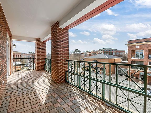 3rd image of 634 Meadowmont Village Cir #634