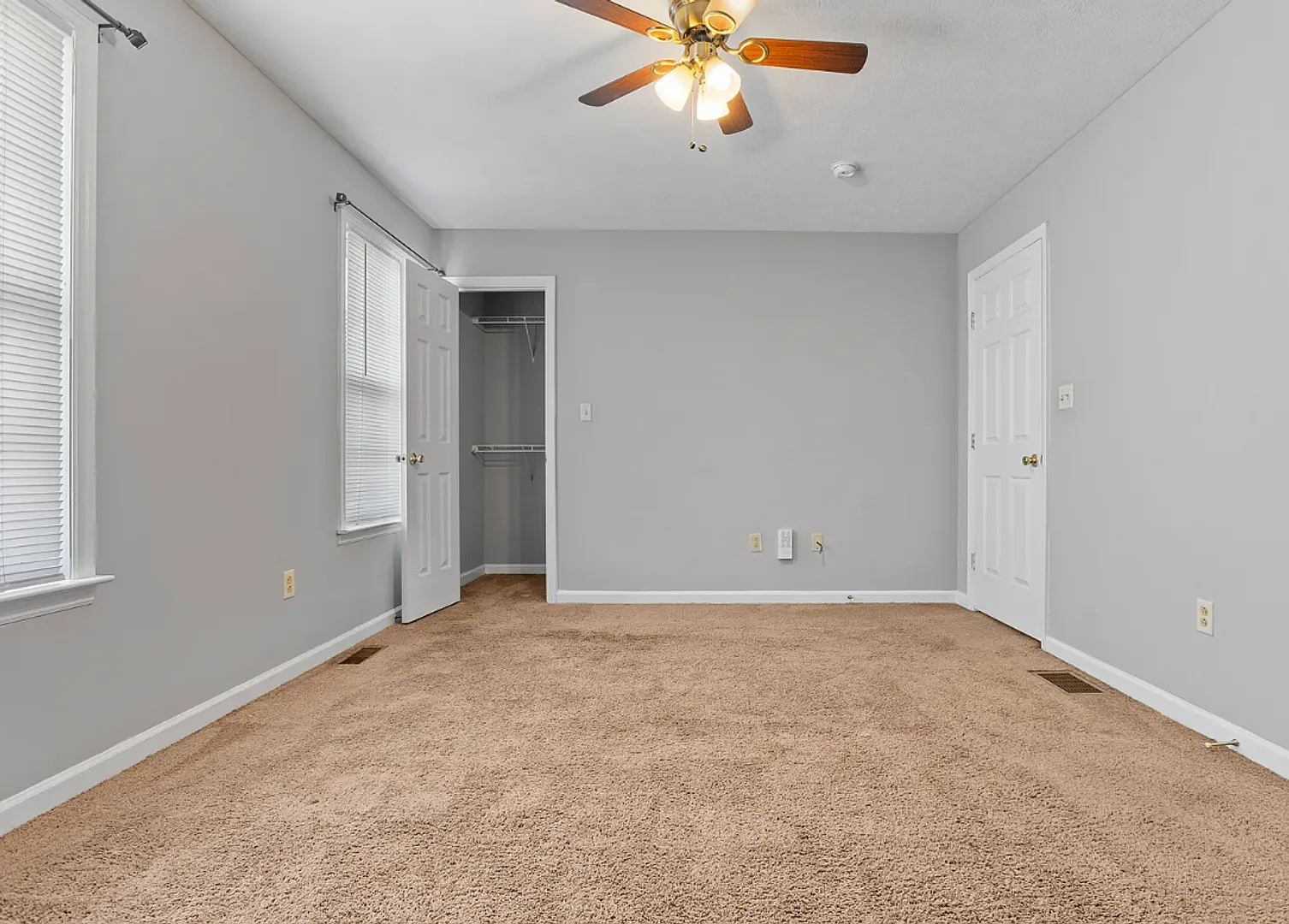 1100 Richmond Green Dr — Photo 2