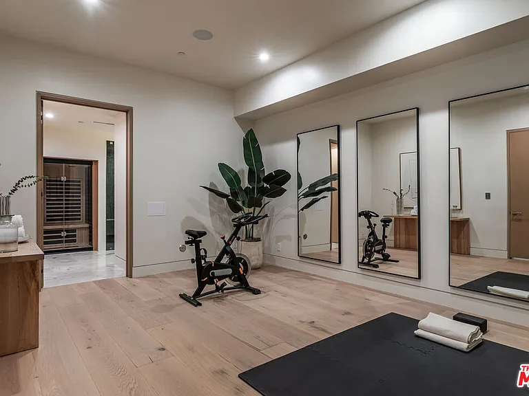 634 Moreno Ave — Photo 31