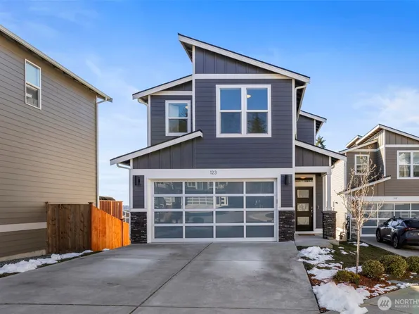 123 Blackfish Court, Bremerton, WA 98310