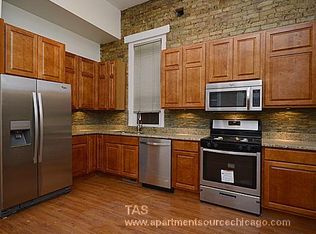 1645 W Irving Park Rd, Chicago, IL 60613