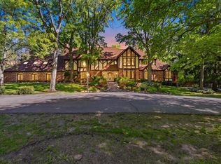 9220 Creekwood Lake Trl, Fenton, MI 48439