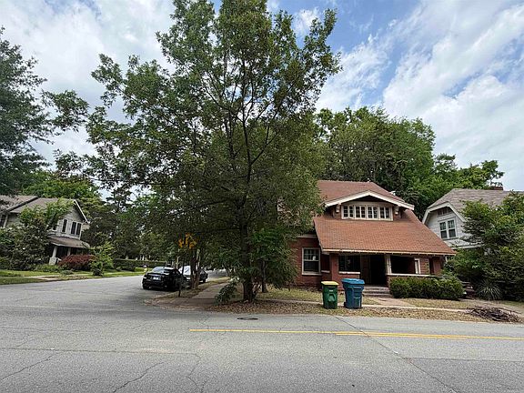 5th image of 224 W Daisy Bates Dr