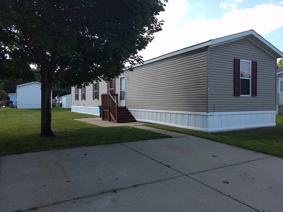 1st image of 2937 Mallow St #705