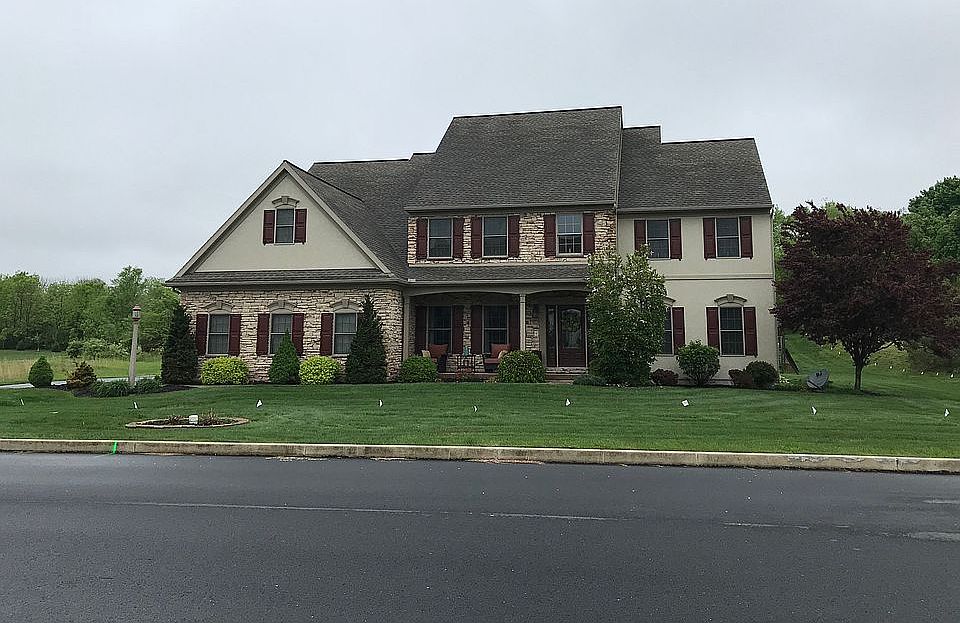 2nd image of 6210 Peregrine Way