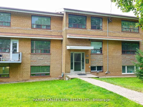 23 Cannon Rd #7, Toronto, ON M8Y 1R8