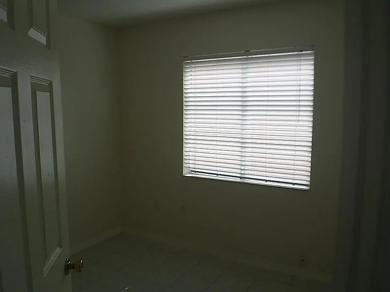 14241 SW 151st Ave — Photo 8