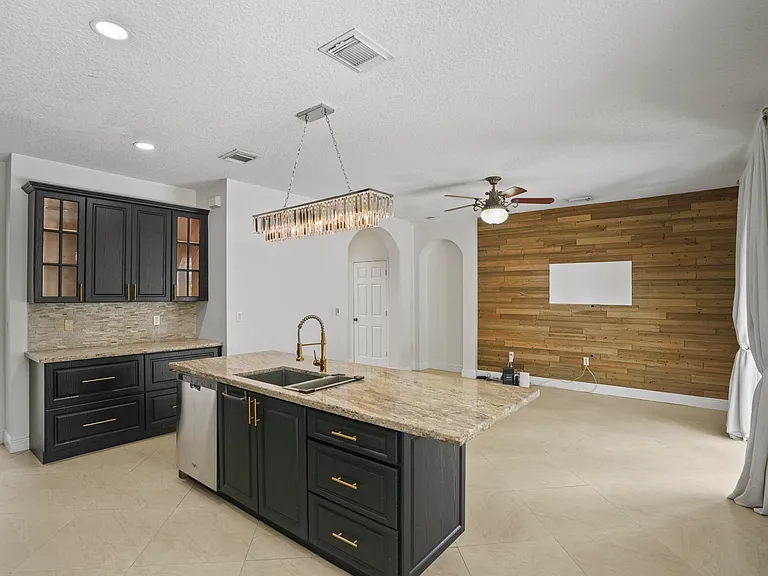 20234 SW 128th Pl — Photo 14