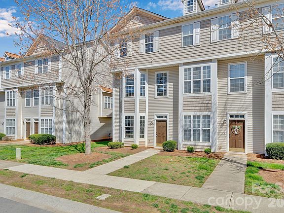 3rd image of 8131 Kings Creek Dr