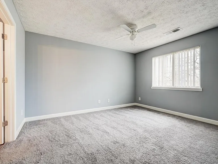 Cross Lake Apartments — Photo 76